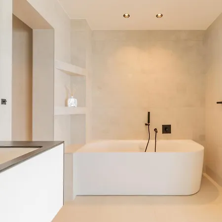 Reina マカルスカ