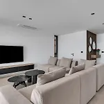 Βίλα Reina