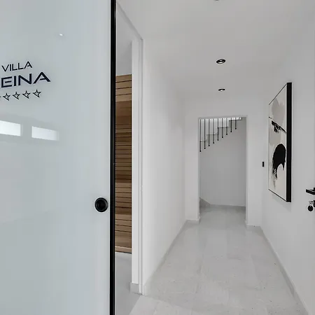 Reina 빌라 마카르스카