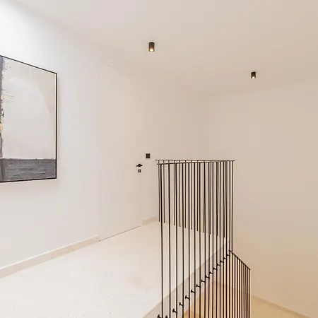 Reina * מאקרסקה