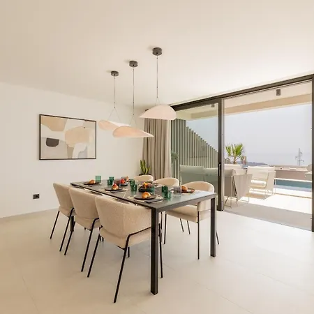 Reina Villa Makarska