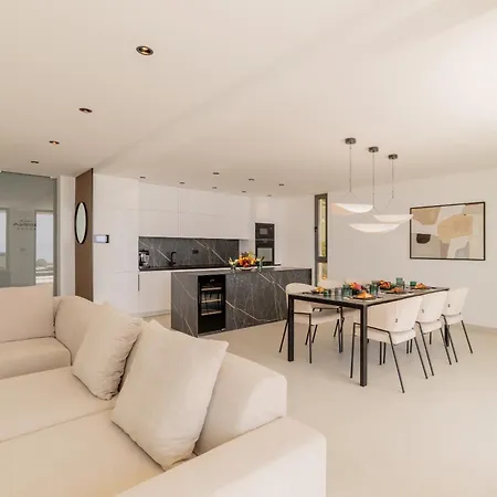 Reina Villa Makarska