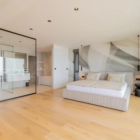 Reina Villa Makarska