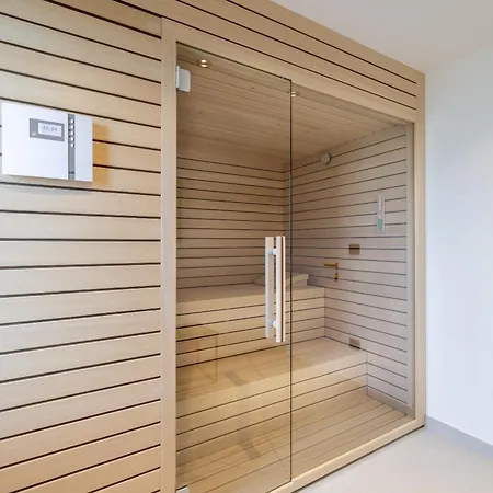 Reina Villa Makarska