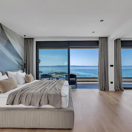 Reina Villa Makarska