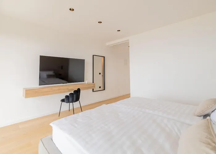 Reina מאקרסקה