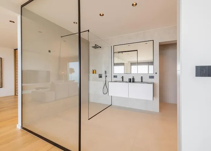 Reina מאקרסקה