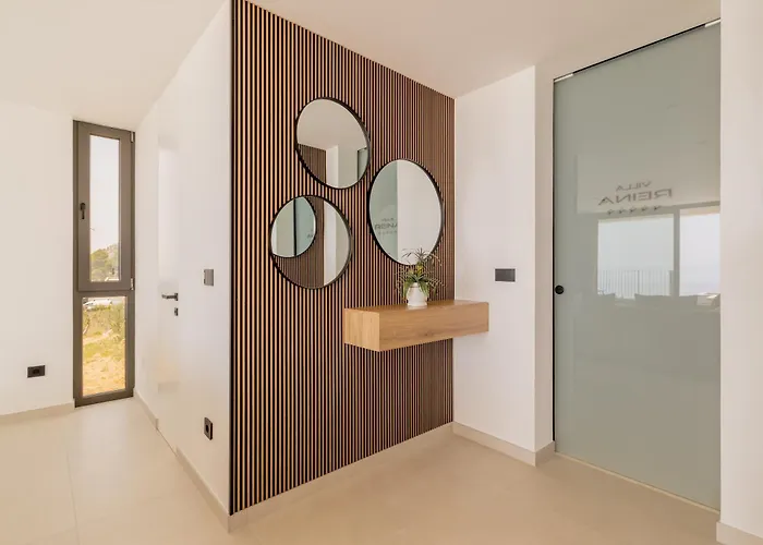 Reina * מאקרסקה