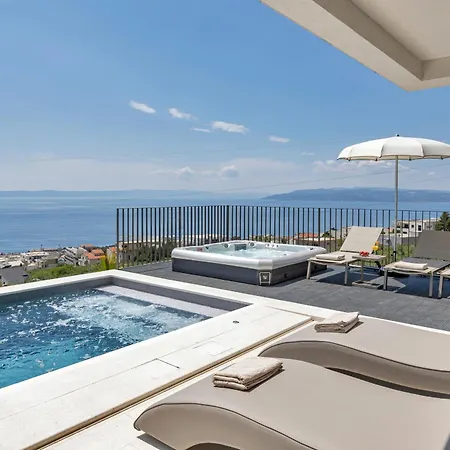 וילה Reina מאקרסקה