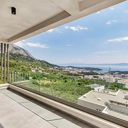 Reina Vila Makarská