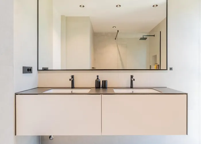 Reina Vila Makarská